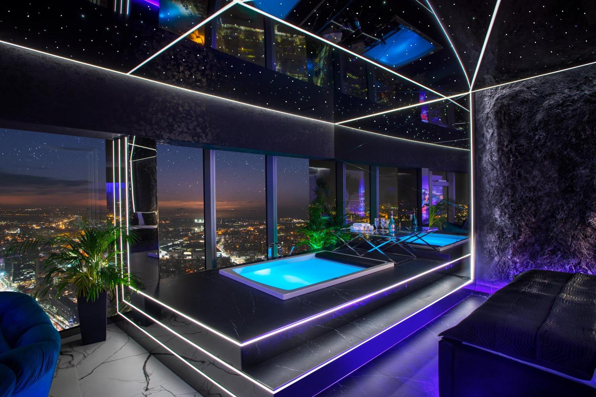 Apartamenty Sky Tower Z Jakuzzi Przy Oknie Wroclaw Ngoại thất bức ảnh