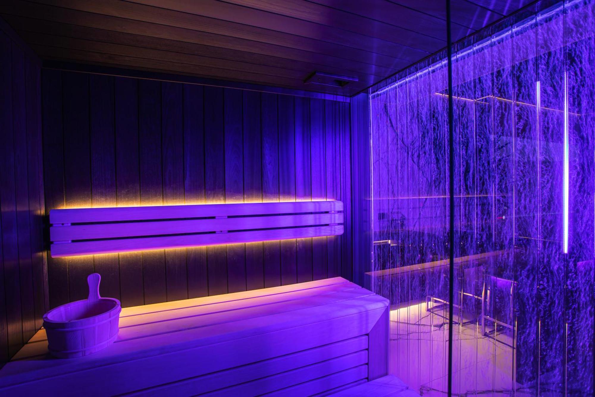 Apartamenty Sky Tower Z Jakuzzi Przy Oknie Wroclaw Ngoại thất bức ảnh